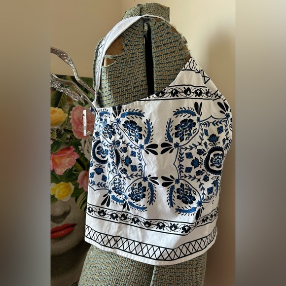 NWT LANE BRYANT SQUARE CUT, ADJUSTABLE STRAPS CROP TOP. SMOCKED BACK 22/24. - Picture 3 of 10